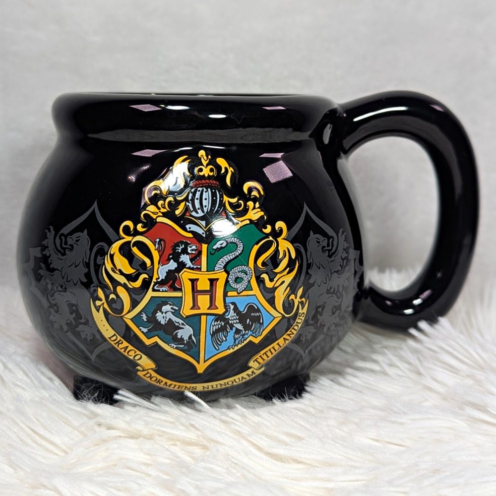 Harry Potter Hogwarts Crest Cauldron Mug 23 oz Black Ceramic Silver Buffalo